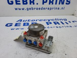 Gebrauchte ABS Pumpe Citroen C3 (SC) 1.6 HDi 92 Preis € 75,00 Margenregelung angeboten von Autorec. Gebr. Prins b.v.