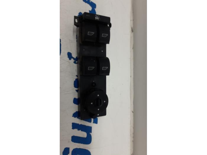 Electric window switch from a Ford Focus 2 Wagon 1.6 TDCi 16V 110 2010