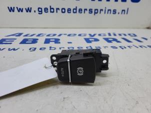 Used Parking brake switch BMW 5 serie (G30) 523d 2.0 TwinPower Turbo 16V Price € 25,00 Margin scheme offered by Autorec. Gebr. Prins b.v.