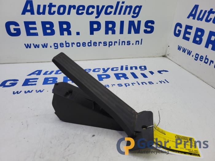 Używane Pedal gazu BMW 5 serie (G30) 523d 2.0 TwinPower Turbo 16V Cena € 40,00 Procedura marży oferowane przez Autorec. Gebr. Prins b.v.
