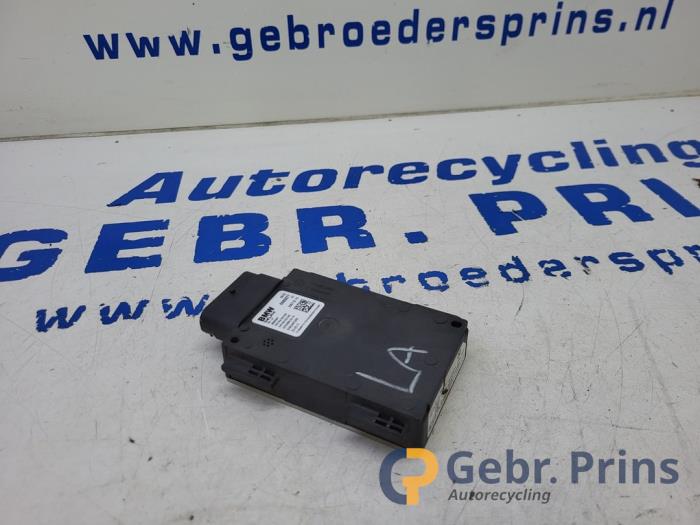 Begagnade Radarsensor BMW 5 serie (G30) 523d 2.0 TwinPower Turbo 16V Pris € 225,00 Marginaltabell erbjuds av Autorec. Gebr. Prins b.v.