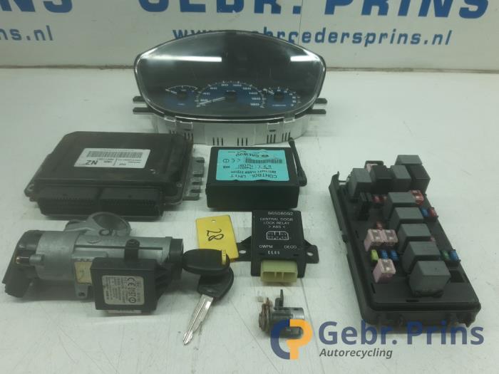 Used Ignition lock + computer Chevrolet Matiz Price € 75,00 Margin scheme offered by Autorec. Gebr. Prins b.v.