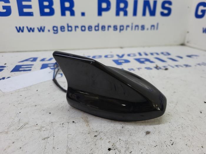 Antenne GPS d'un Ford Focus 4 Wagon 1.0 Ti-VCT EcoBoost 12V 125 2019