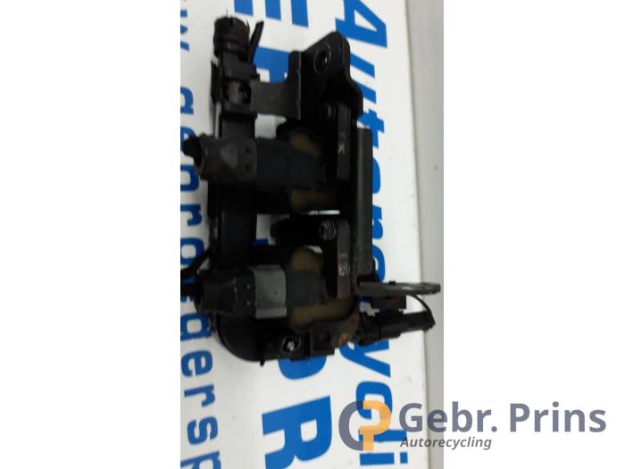 Zündspule van een Kia Rio II (DE) 1.4 16V 2007