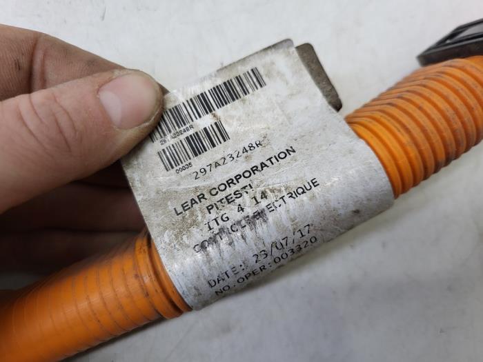 Cable high-voltage from a Renault Kangoo Express (FW) ZE 40 2018