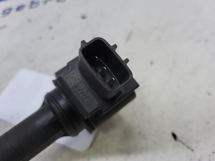 Pen ignition coil from a Renault Clio IV Estate/Grandtour (7R) 0.9 Energy TCE 90 12V 2020