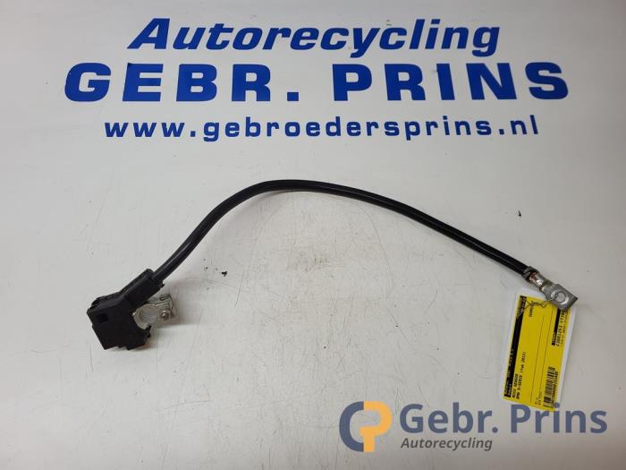 Begagnade Batterisensor BMW 5 serie (F10) 525d xDrive 16V Pris € 40,00 Marginaltabell erbjuds av Autorec. Gebr. Prins b.v.