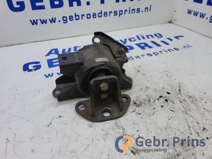 Gebrauchte Motorlager Kia Venga 1.6 CVVT 16V Preis € 30,00 Margenregelung angeboten von Autorec. Gebr. Prins b.v.
