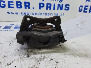 Used Front brake calliper, left Renault Clio IV Estate/Grandtour (7R) 0.9 Energy TCE 90 12V Price € 38,50 Margin scheme offered by Autorec. Gebr. Prins b.v.