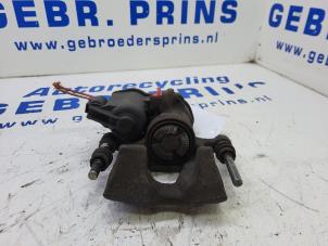 Used Rear brake calliper, left Audi A4 Avant (B9) 2.0 TDI 16V Price € 100,00 Margin scheme offered by Autorec. Gebr. Prins b.v.