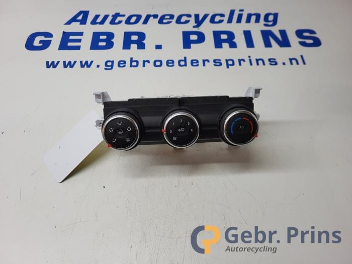 Begagnade Värmekontrollpanel Renault Clio V (RJAB) 1.0 TCe 90 12V Pris € 50,00 Marginaltabell erbjuds av Autorec. Gebr. Prins b.v.