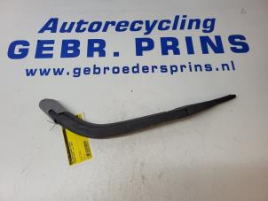 Used Rear wiper arm Suzuki Alto (GF) 1.0 12V Price € 10,00 Margin scheme offered by Autorec. Gebr. Prins b.v.