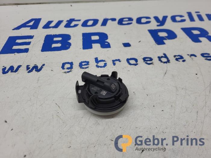 Begagnade Airbagsensor Kia Picanto (JA) 1.0 DPi 12V Pris € 20,00 Marginaltabell erbjuds av Autorec. Gebr. Prins b.v.