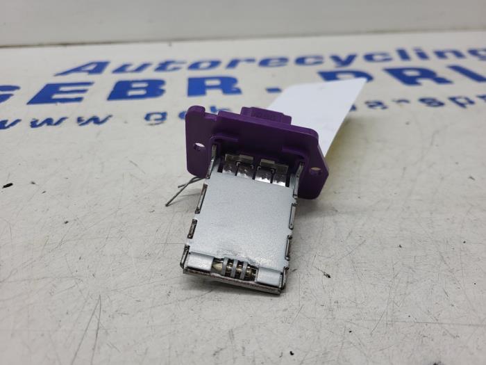 Heater resistor from a Kia Picanto (JA) 1.0 DPi 12V 2022