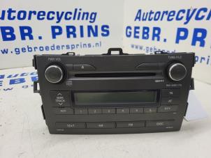 Gebrauchte Radio CD Spieler Toyota Corolla (E15) 1.6 Dual VVT-i 16V Preis € 50,00 Margenregelung angeboten von Autorec. Gebr. Prins b.v.