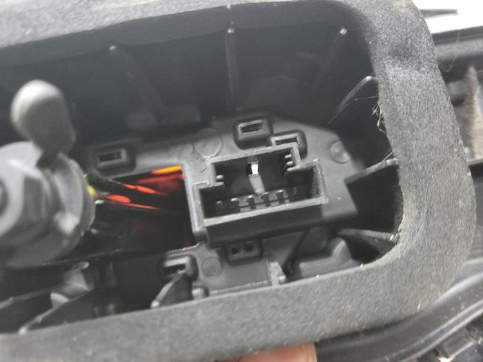 Baklykta, höger från en Volkswagen Up! (121) 1.0 12V 60 2015