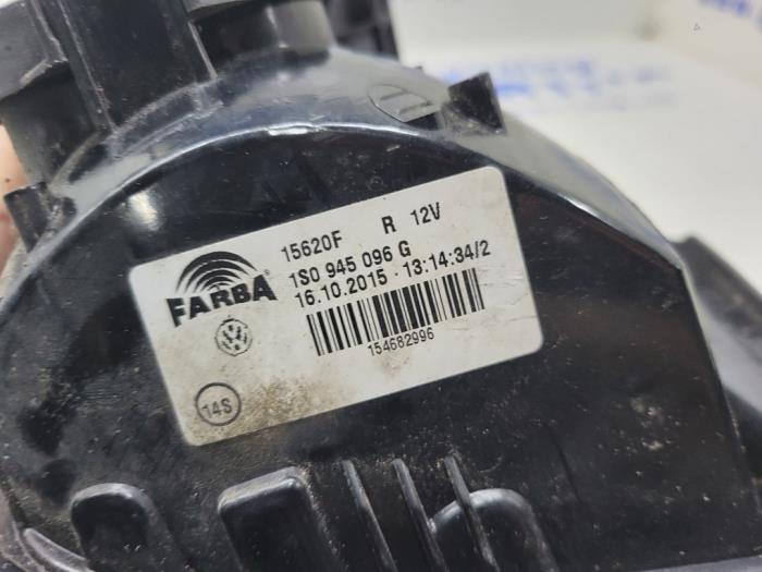 Baklykta, höger från en Volkswagen Up! (121) 1.0 12V 60 2015