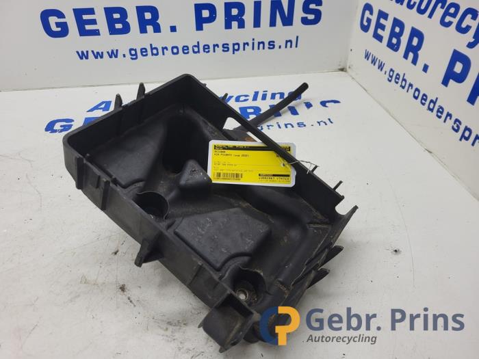 Begagnade Batterilåda Kia Picanto (JA) 1.0 12V Pris € 20,00 Marginaltabell erbjuds av Autorec. Gebr. Prins b.v.
