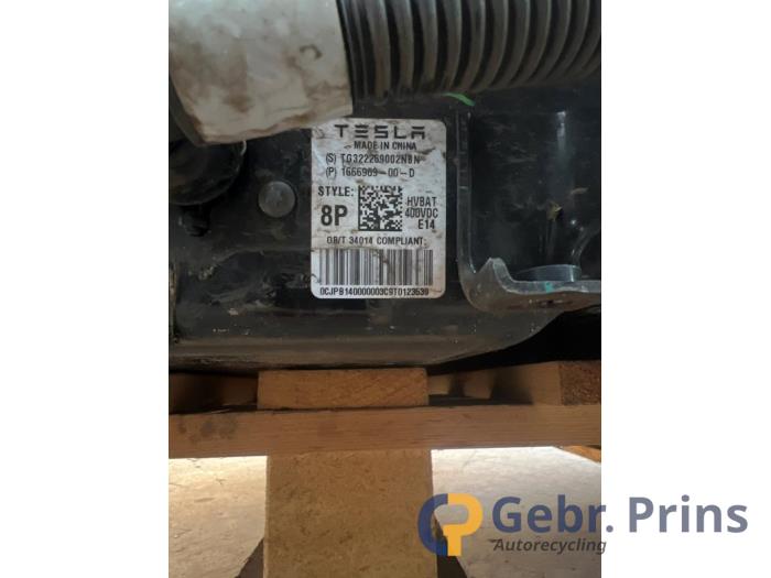 Battery electric car Tesla Model Y RWD - 166696900D TESLA