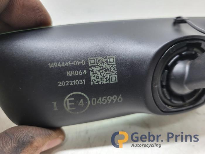 Rear view mirror Tesla Model Y RWD 20221031 TESLA