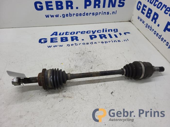 Gebrauchte Antriebswelle links vorne Chevrolet Spark (M300) 1.2 16V Preis € 30,00 Margenregelung angeboten von Autorec. Gebr. Prins b.v.