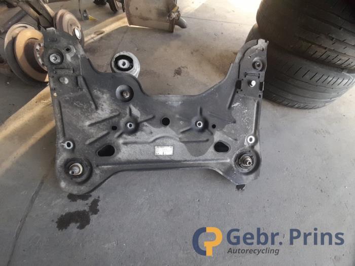 Used Subframe Opel Vivaro 1.6 CDTI BiTurbo 120 Price € 151,25 Inclusive VAT offered by Autorec. Gebr. Prins b.v.