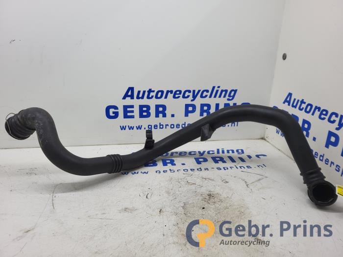Gebrauchte Intercooler Rohr Opel Astra K Sports Tourer 1.0 Turbo 12V Preis € 50,00 Margenregelung angeboten von Autorec. Gebr. Prins b.v.