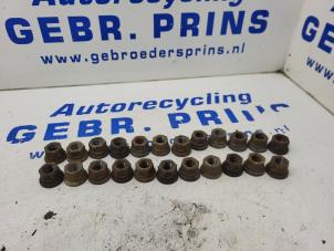Used Set of wheel bolts Iveco New Daily VI 35C18,35S18,40C18,50C18,60C18,65C18,70C18 Price € 40,00 Margin scheme offered by Autorec. Gebr. Prins b.v.