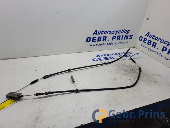 Usagé Câble frein à main Iveco New Daily VI 35C18,35S18,40C18,50C18,60C18,65C18,70C18 Prix € 48,40 Prix TTC proposé par Autorec. Gebr. Prins b.v.