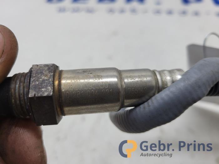 Lambda probe from a Renault Clio IV Estate/Grandtour (7R) 1.5 Energy dCi 90 FAP 2018