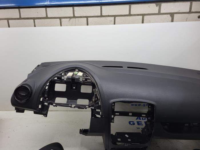 Airbag set + dashboard d'un Renault Clio IV Estate/Grandtour (7R) 1.5 Energy dCi 90 FAP 2018