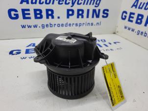 Usagé Ventilateur chauffage Citroen Berlingo Multispace 1.6 16V Prix € 30,00 Règlement à la marge proposé par Autorec. Gebr. Prins b.v.