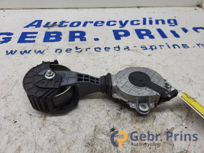Usados Tensor correa múltiple Citroen C5 Aircross I (A4/AC/AJ/AR) 1.6 Hybrid 225 16V Precio € 40,00 Norma de margen ofrecido por Autorec. Gebr. Prins b.v.
