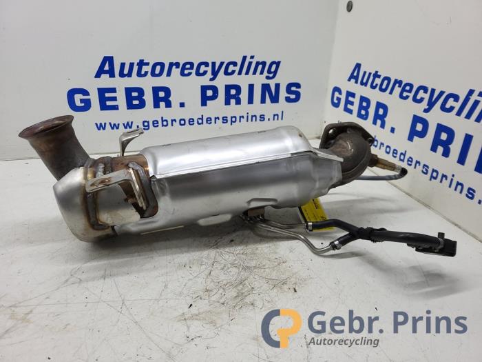 Katalysator van een Citroën C5 Aircross I (A4/AC/AJ/AR) 1.6 Hybrid 225 16V 2021