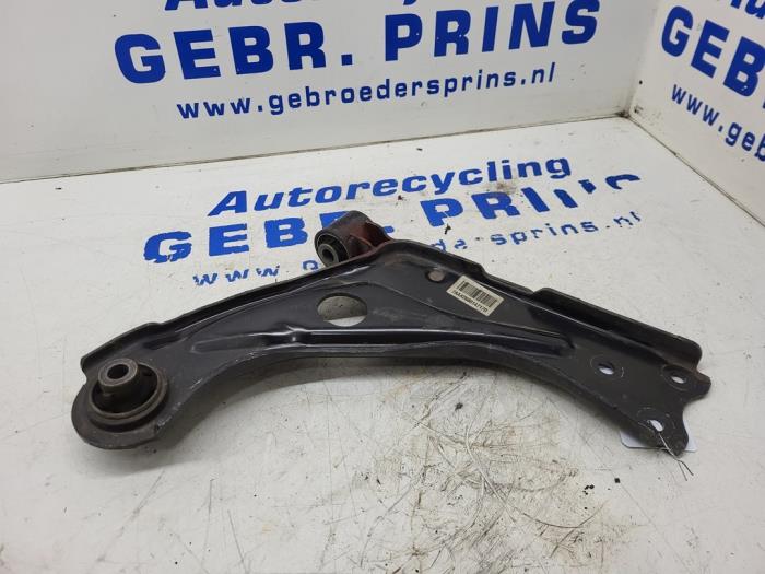 Front lower wishbone, right from a Citroën C5 Aircross (A4/AC/AJ/AR) 1.6 Hybrid 225 16V 2021