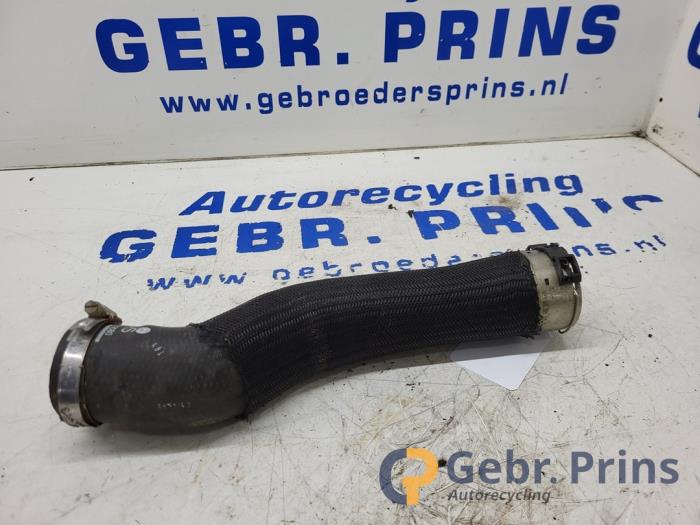 Gebrauchte Intercooler Schlauch Citroen C5 Aircross I (A4/AC/AJ/AR) 1.6 Hybrid 225 16V Preis € 35,00 Margenregelung angeboten von Autorec. Gebr. Prins b.v.