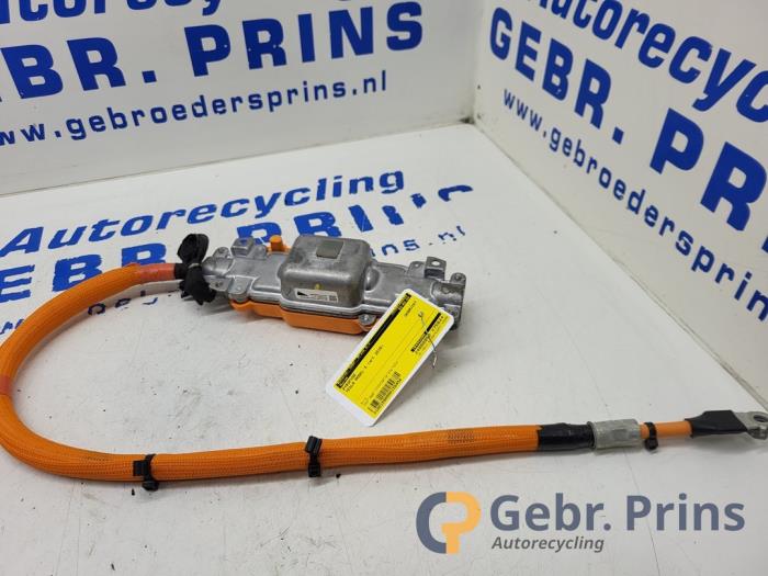 Begagnade Pyrofuse Tesla Model S 70D Pris € 150,00 Marginaltabell erbjuds av Autorec. Gebr. Prins b.v.