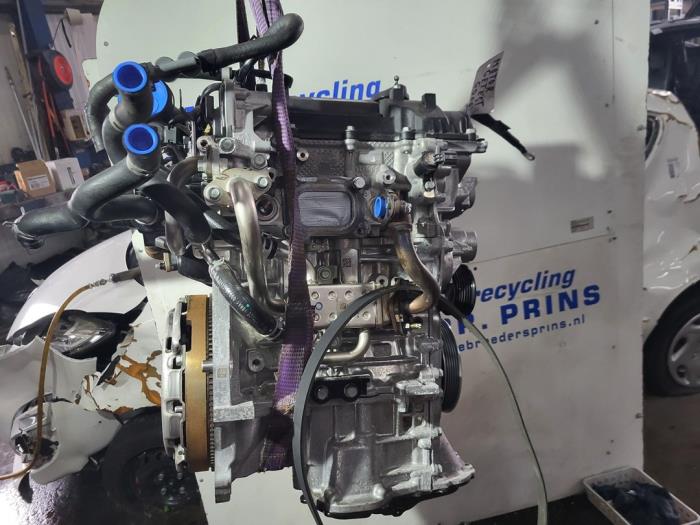 Engine from a Kia Picanto (JA) 1.0 DPi 12V 2023