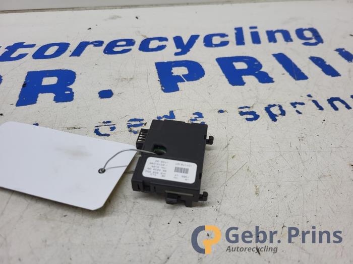 Begagnade Styrvinkelsensor Audi A3 (8P1) 2.0 16V FSI Pris € 10,00 Marginaltabell erbjuds av Autorec. Gebr. Prins b.v.