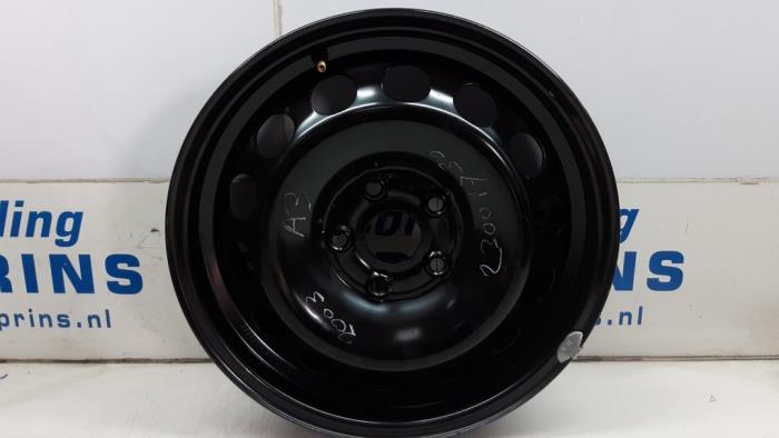 Wheel from a Audi A3 (8P1) 2.0 16V FSI 2003