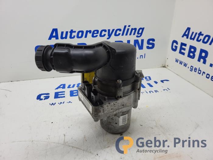 Usagé Pompe de direction Peugeot 508 SW (8E/8U) 2.0 HDiF 16V Prix € 100,00 Règlement à la marge proposé par Autorec. Gebr. Prins b.v.