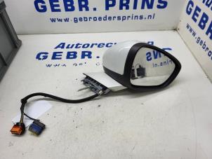 Used Wing mirror, right Peugeot 508 SW (8E/8U) 2.0 HDiF 16V Price € 125,00 Margin scheme offered by Autorec. Gebr. Prins b.v.