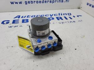 Usagé Pompe ABS Citroen Berlingo 1.6 BlueHDI 75 Prix € 200,00 Règlement à la marge proposé par Autorec. Gebr. Prins b.v.