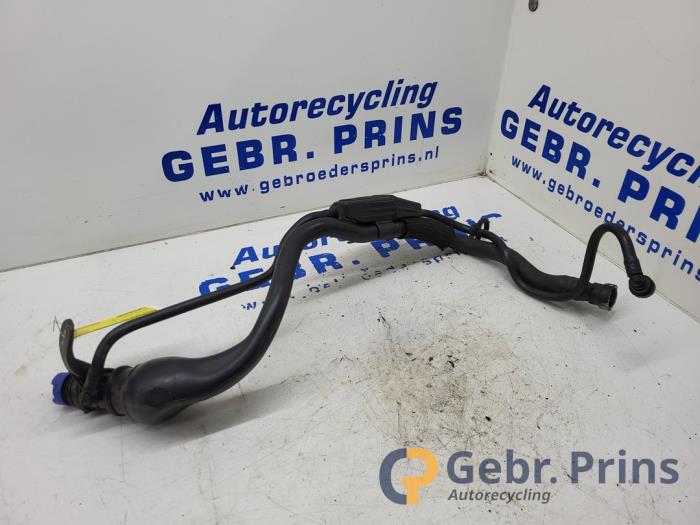 Gebrauchte Füllrohr adbluetank Citroen Berlingo 1.6 BlueHDI 75 Preis € 72,60 Mit Mehrwertsteuer angeboten von Autorec. Gebr. Prins b.v.