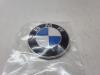 Emblem from a BMW Z3 Roadster (E36/7), 1995 / 2003 2.0 24V, Convertible, Petrol, 1.991cc, 110kW (150pk), RWD, M52B20; 206S4, 1999-04 / 2000-07, CL31; CL32 2000