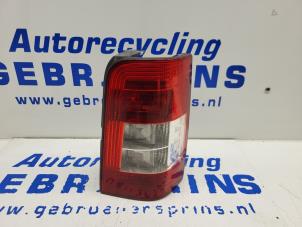 Gebrauchte Rücklicht rechts Peugeot Partner 2.0 HDI Preis € 25,00 Margenregelung angeboten von Autorec. Gebr. Prins b.v.