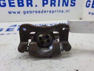 Used Front brake calliper, left Suzuki Alto (RF410) 1.1 16V Price € 25,00 Margin scheme offered by Autorec. Gebr. Prins b.v.