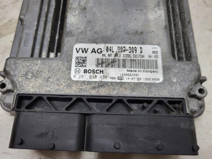 Ignition lock + computer from a Volkswagen Golf VII Variant (AUVV) 2.0 TDI 150 16V 2014