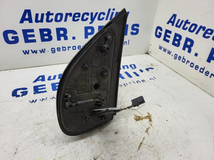 Wing mirror, right from a Fiat Panda (312) 0.9 TwinAir 65 2013