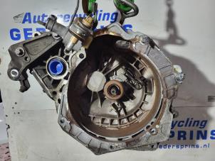 Gebrauchte Getriebe Opel Corsa D 1.3 CDTi 16V ecoFLEX Preis € 300,00 Margenregelung angeboten von Autorec. Gebr. Prins b.v.
